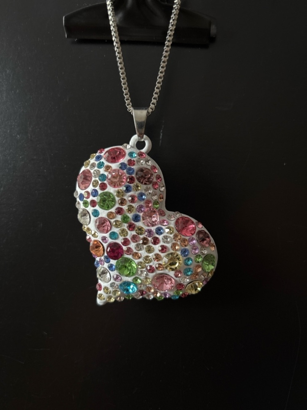 Betsey Johnson Rhinestone Heart Necklace Colorful Statement Pendant Bold Y2K - Picture 2 of 7